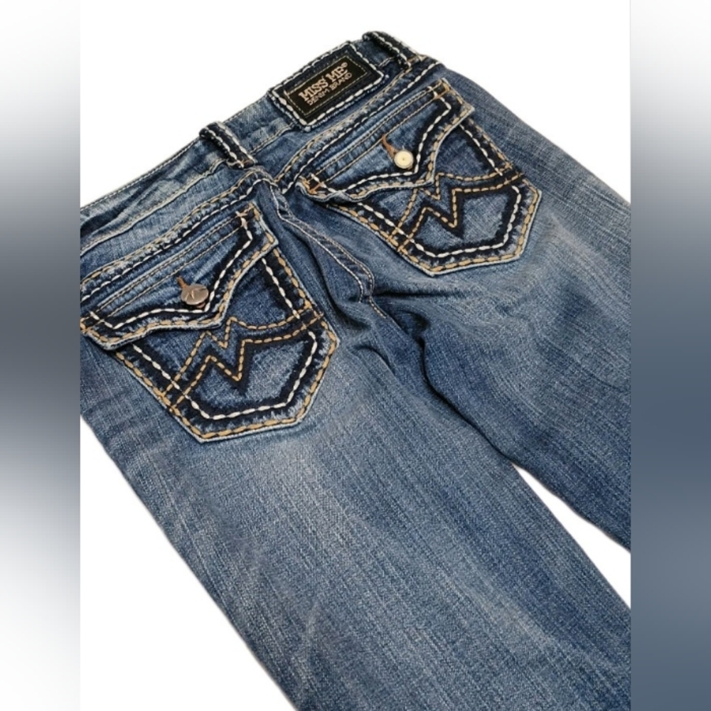 Miss Me Bootcut Jeans Women’s Size 30 – Distressed Blue Denim